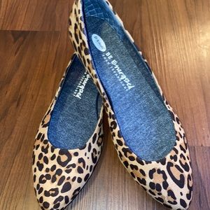 BRAND NEW Dr Scholl’s Leopard Flats